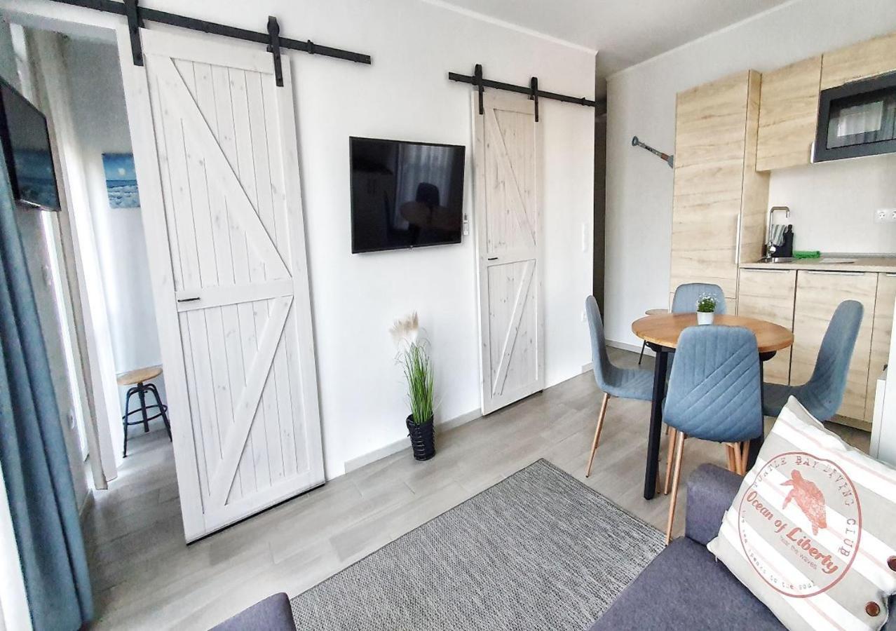 Marina Apartment By Dora Keszthely Luaran gambar