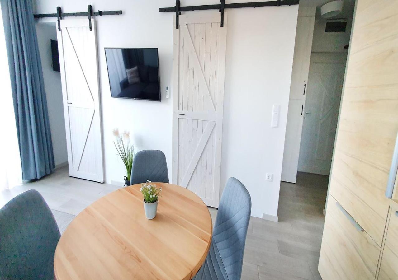 Marina Apartment By Dora Keszthely Luaran gambar