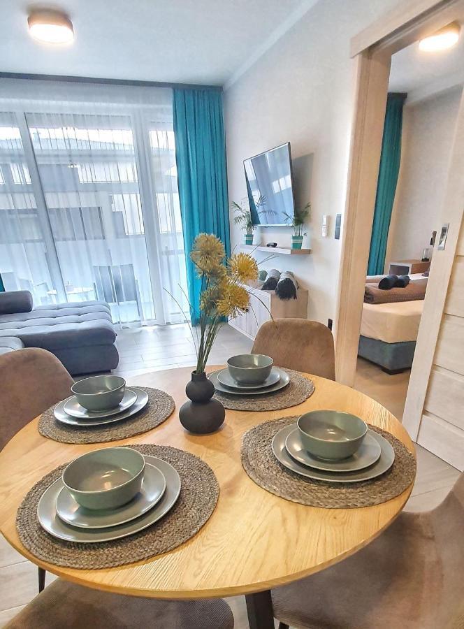 Marina Apartment By Dora Keszthely Luaran gambar