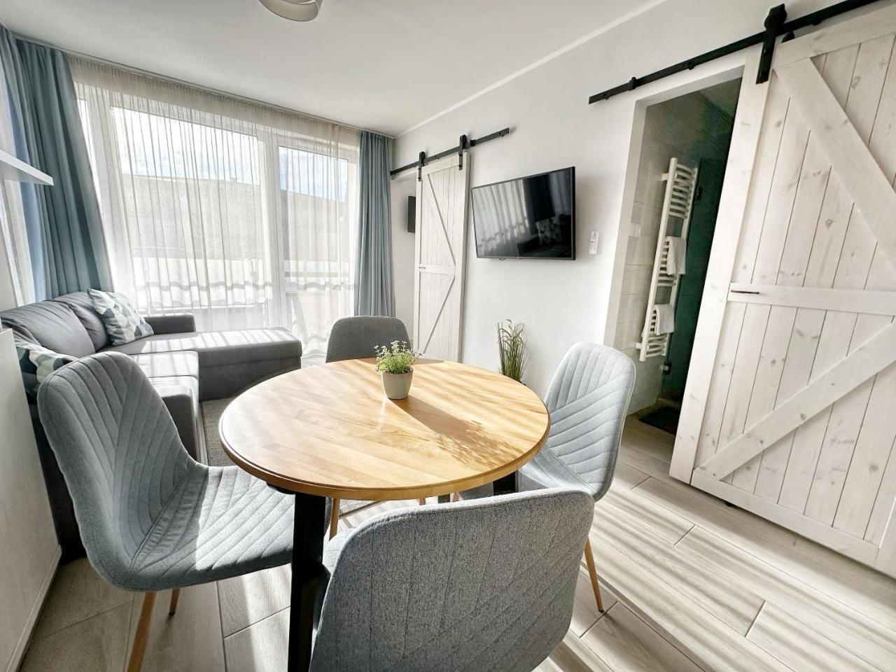 Marina Apartment By Dora Keszthely Luaran gambar