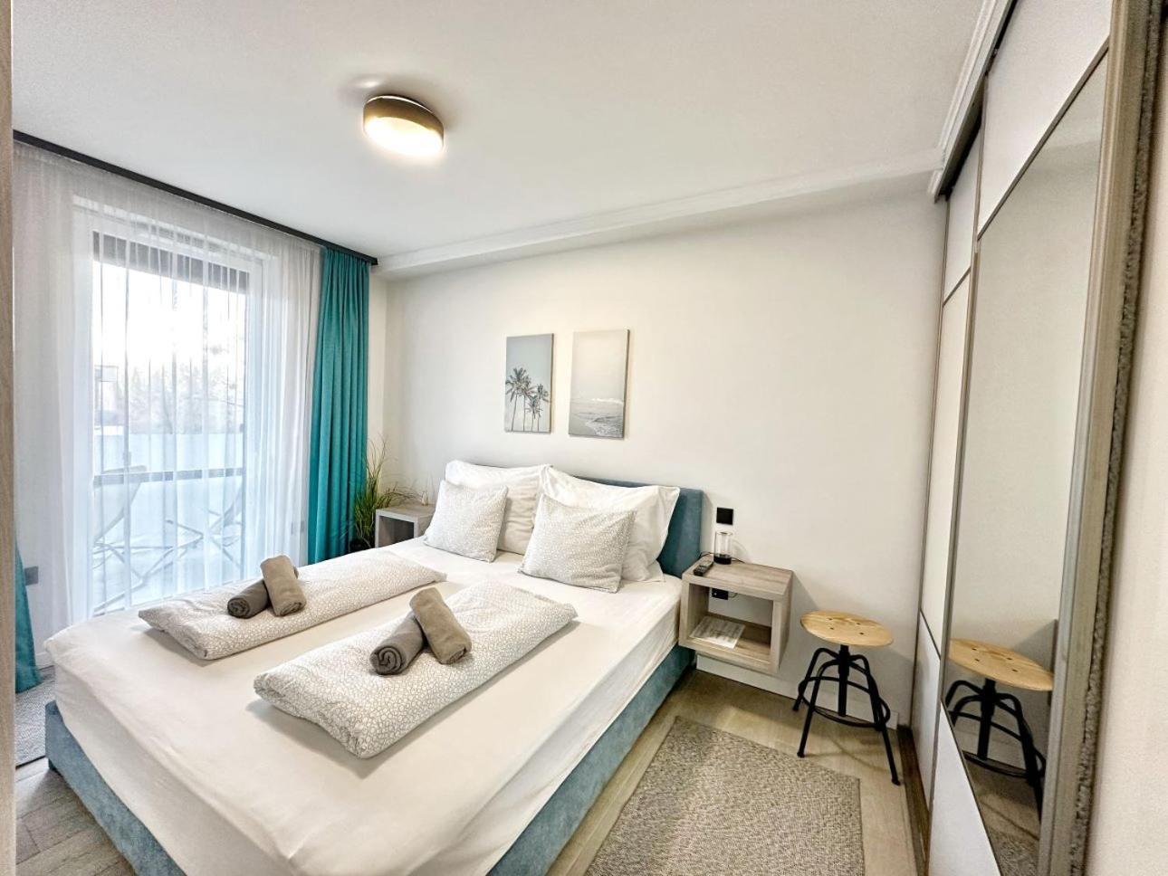 Marina Apartment By Dora Keszthely Luaran gambar